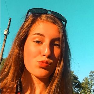 Meet your Posher, Katelyn